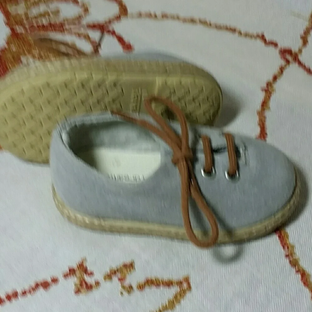 Zara baby canvas shoes 18